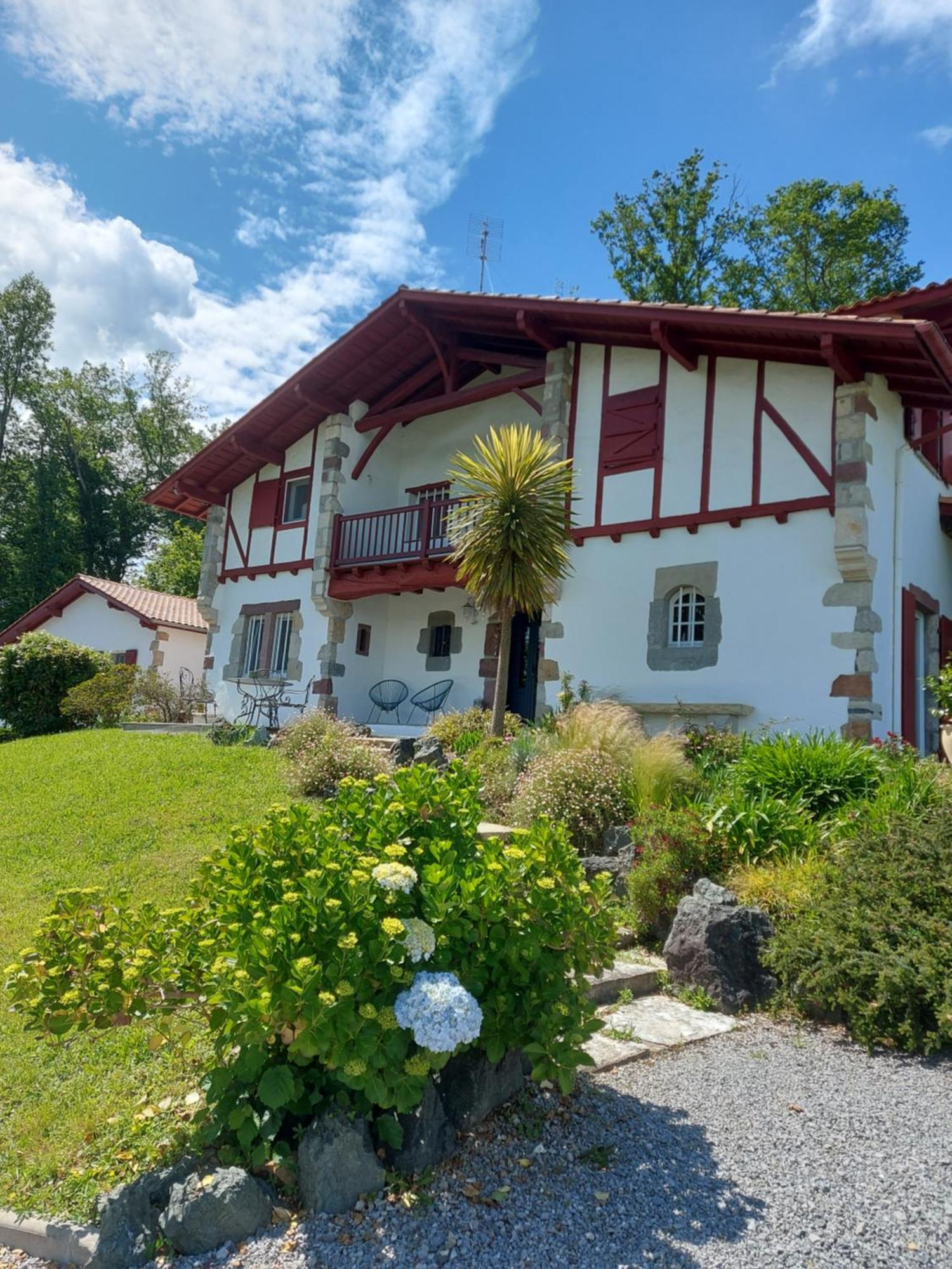 Maison D'Hotes Villa Xaran Erdian 에스플레트 외부 사진